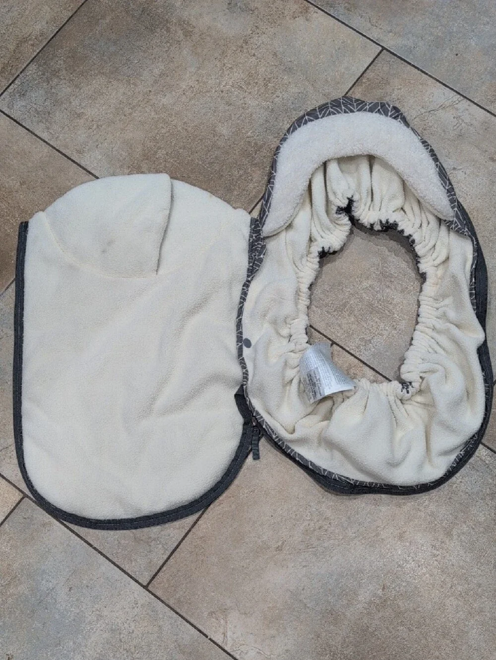 EUC Skip Hop Winter Car Seat Cover, Stroll & Go, Grey Feather